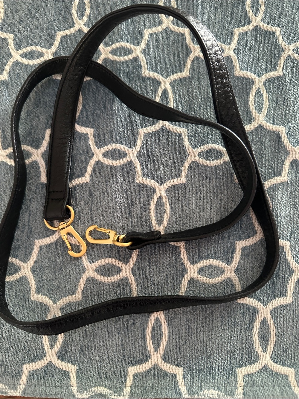 Black purse strap 48” long x 3/4” wide goldtone hardware no tarnishing or wear